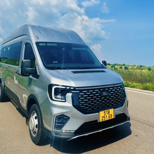 Hiếu Ngọc Travel chuyên cho thuê xe 16 chỗ đời mới dành chở công nhân viên công ty